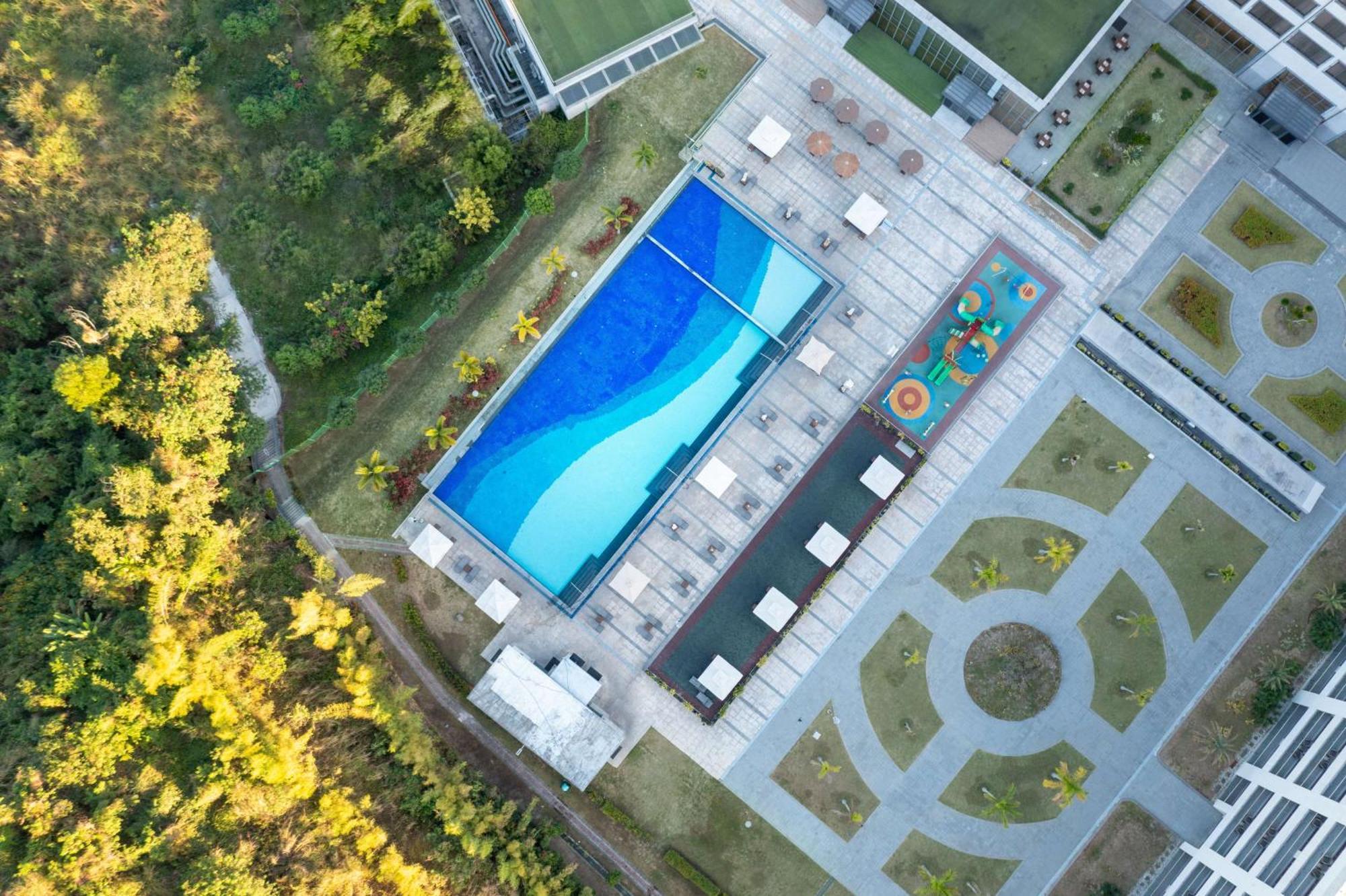 Hilton Clark Sun Valley Resort Clark Field Экстерьер фото