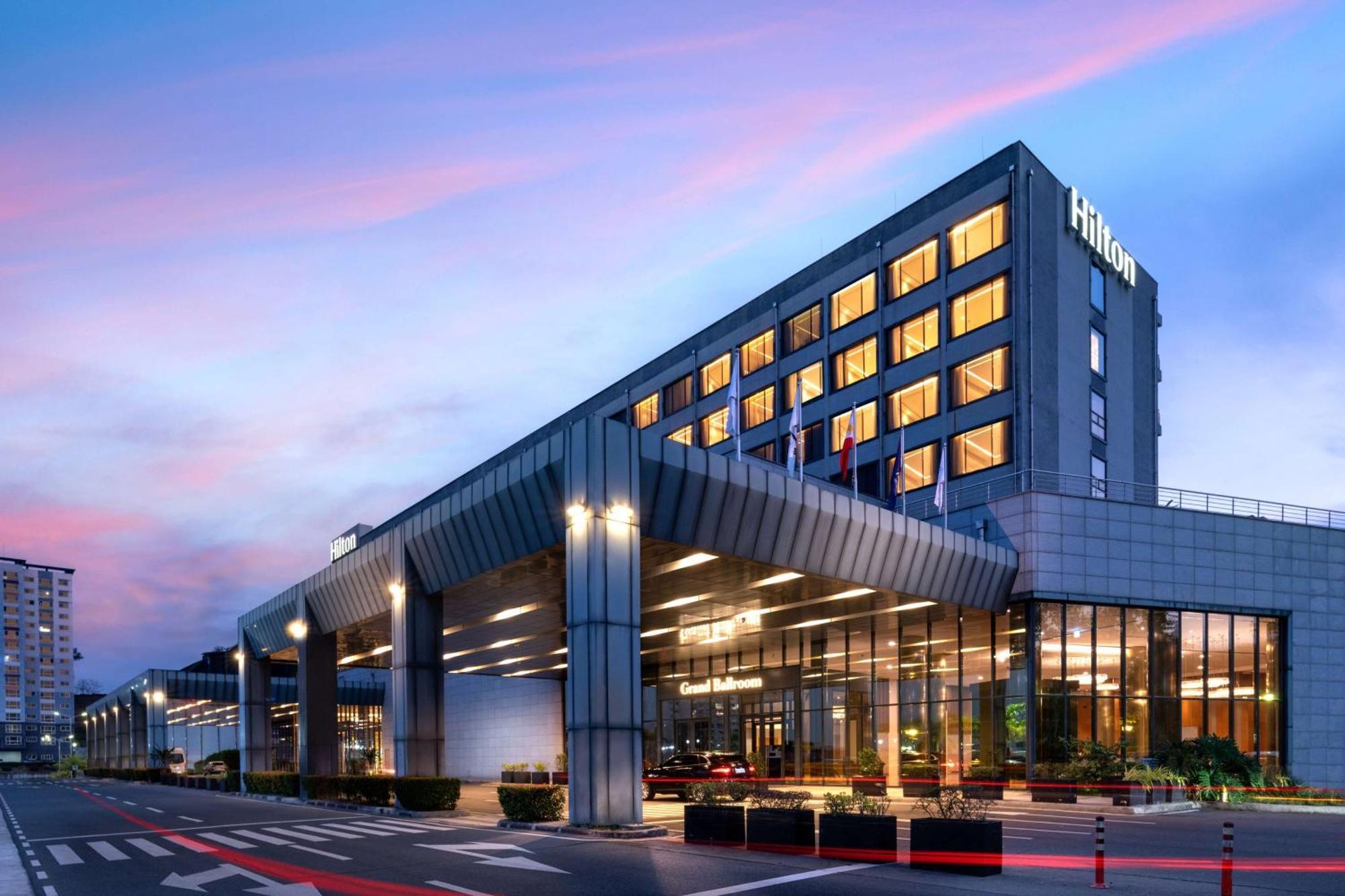 Hilton Clark Sun Valley Resort Clark Field Экстерьер фото
